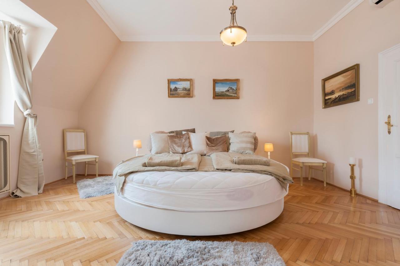 Opera & Basilica 2 Bedrooms With Balcony Budapest Exterior photo